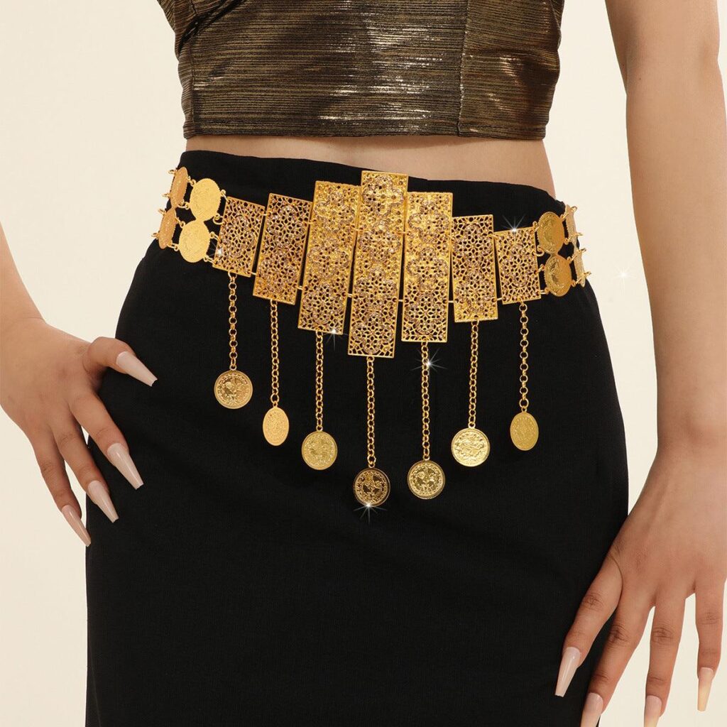 ceinture marocaine a style geometrique avec pendentifs dores modele xamira 395214